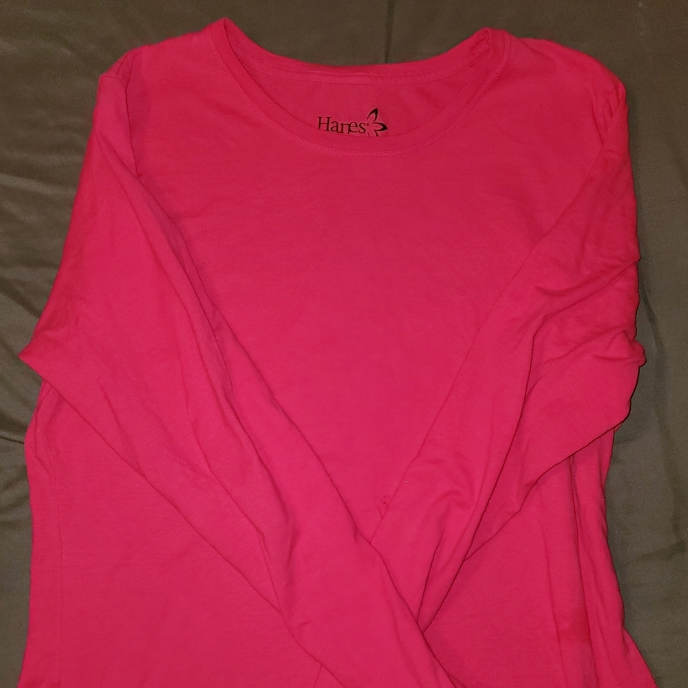 Hanes long sleeve t-shirts